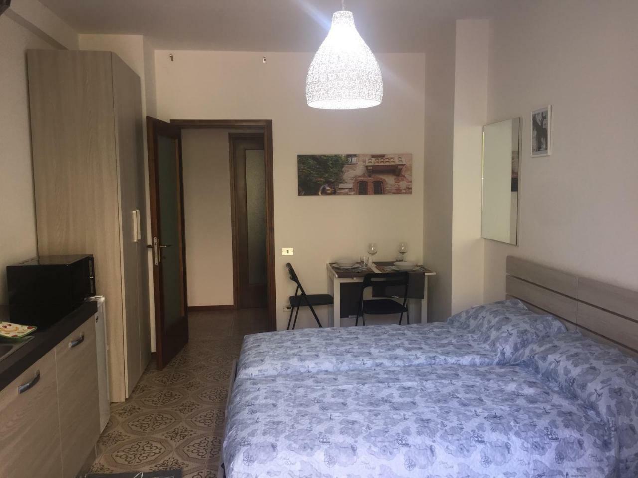 Room Verona Holidays Exterior foto